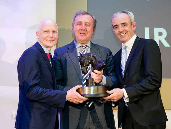 Pat Smullen and Ruby Walsh pictured with HRI awards 